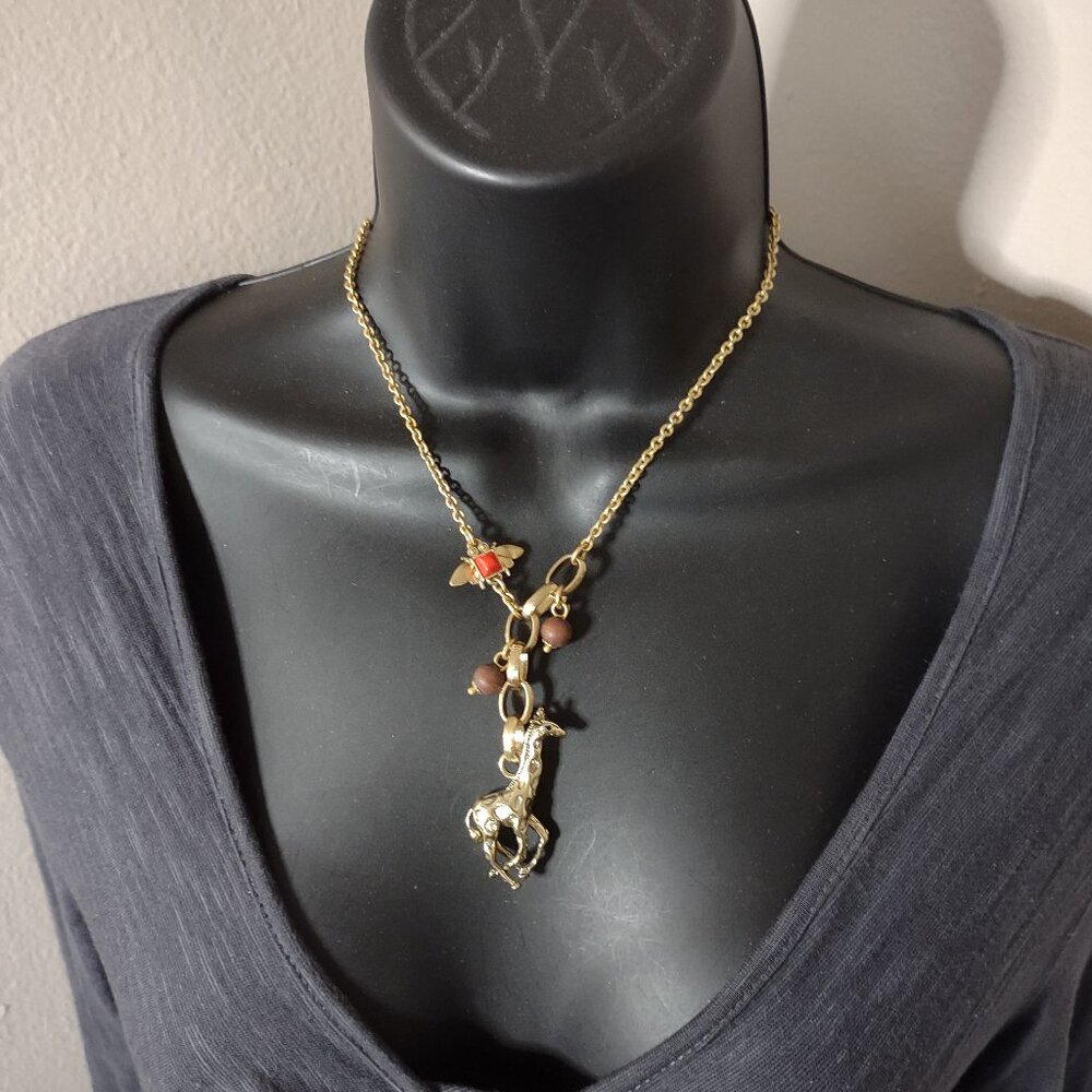 18 Inch Very Awesome Giraffe Pendant Necklace